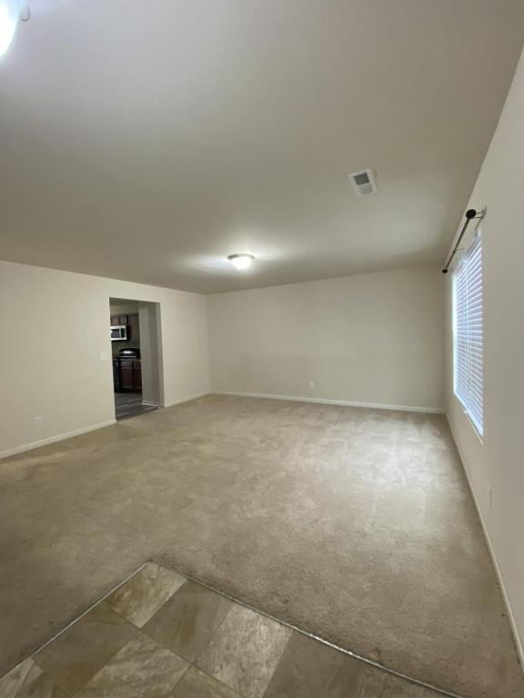 Building Photo - 137 Bendick Ct