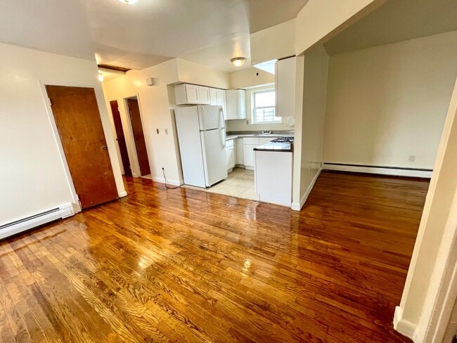Building Photo - 2916 Gunther Ave