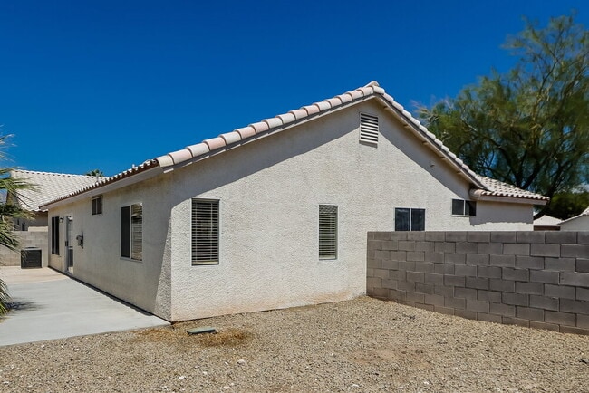 Building Photo - 4911 Dunvegan Ct