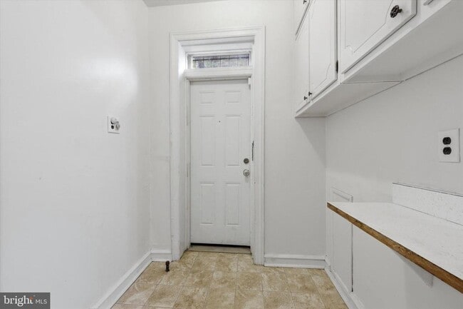 Building Photo - 2044 N 63rd St