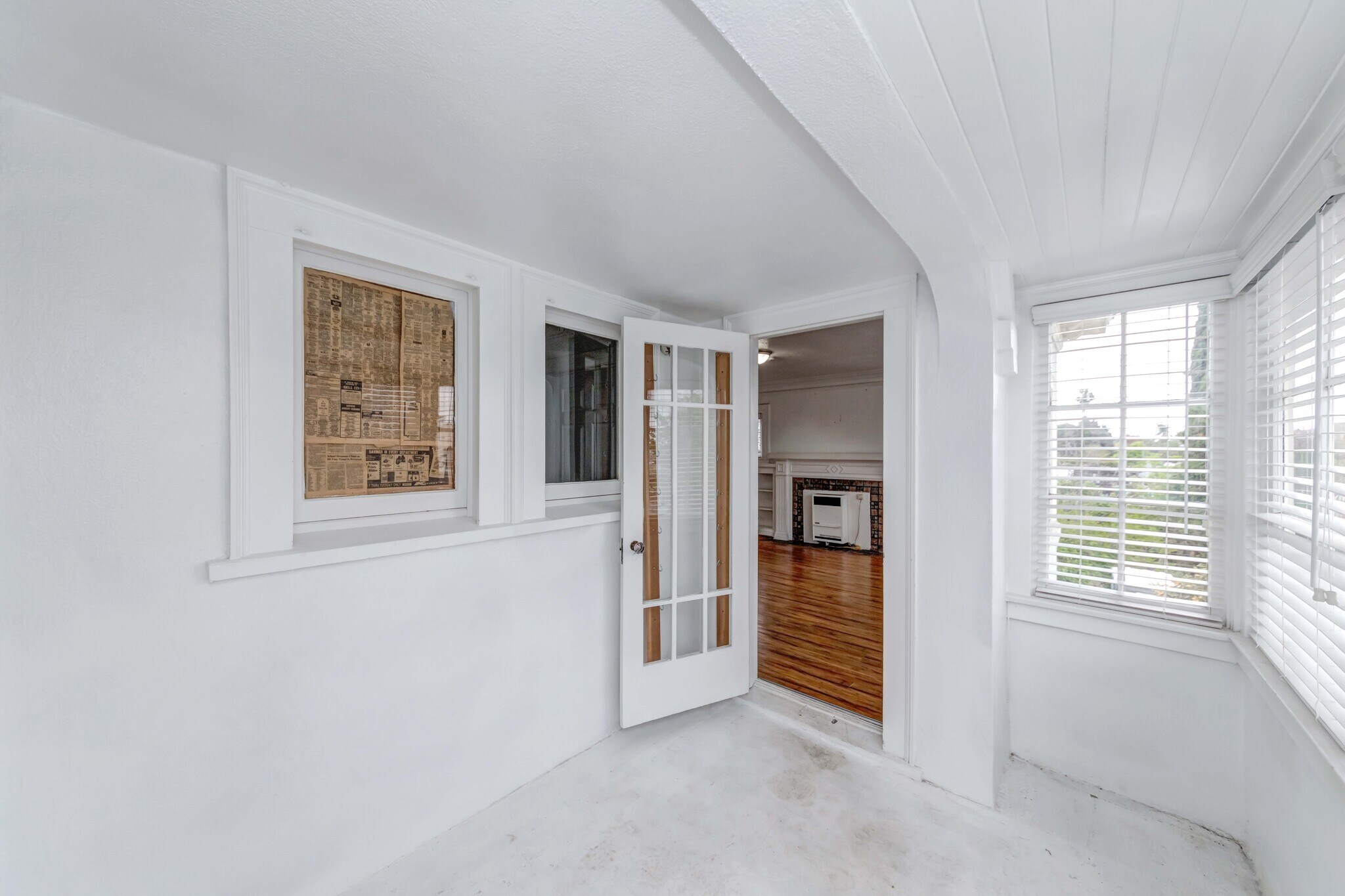 Building Photo - 1308 S Van Ness Ave