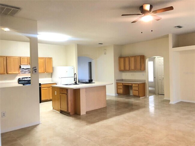 Building Photo - 31 Cordona Dr