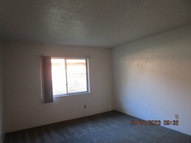 Building Photo - 730 Northern Rd