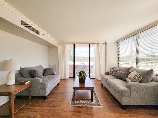 Building Photo - 3525 Sage Rd