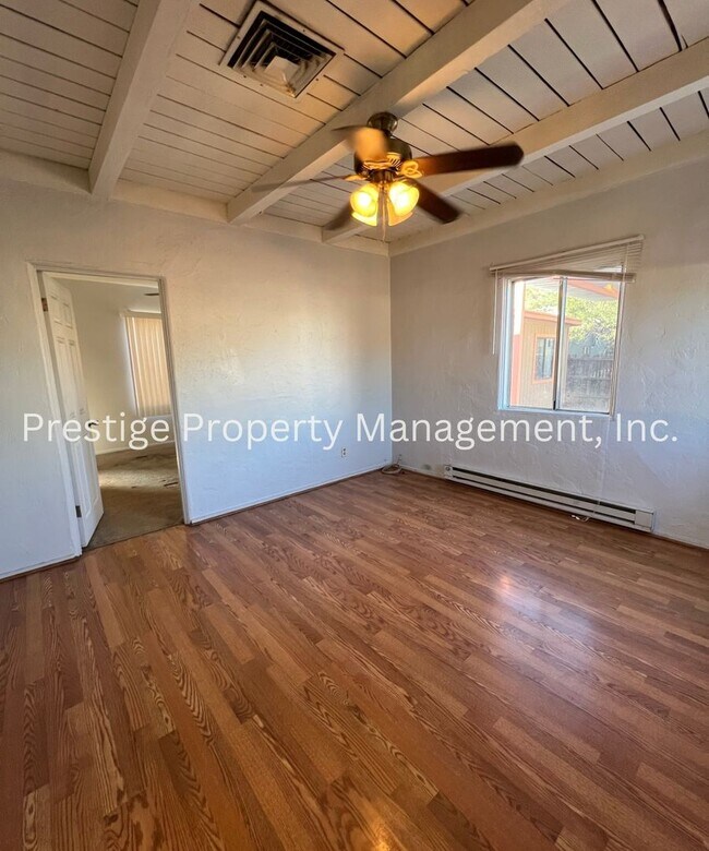 Building Photo - 2188