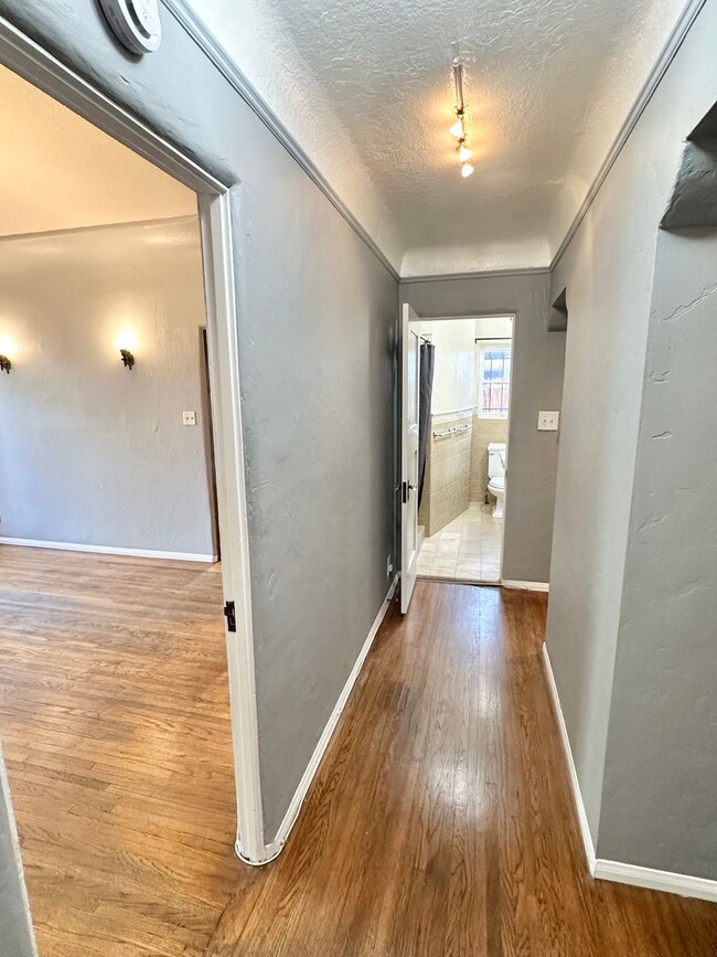 Building Photo - Beautiful Vintage Home with RV Sized Garage and Large Backyard