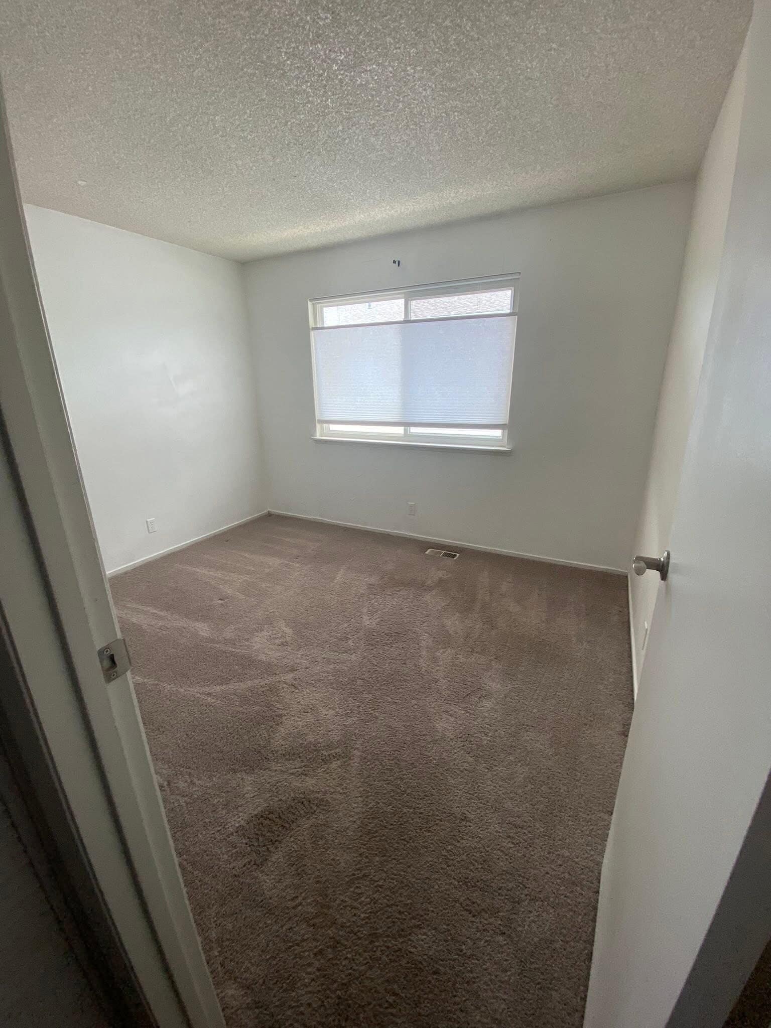 Building Photo - 9255 E Lehigh Ave