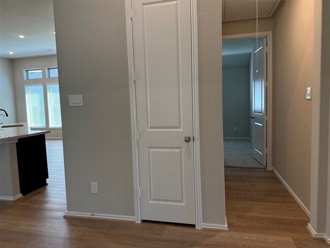 Building Photo - 5207 Maple Wood Dr
