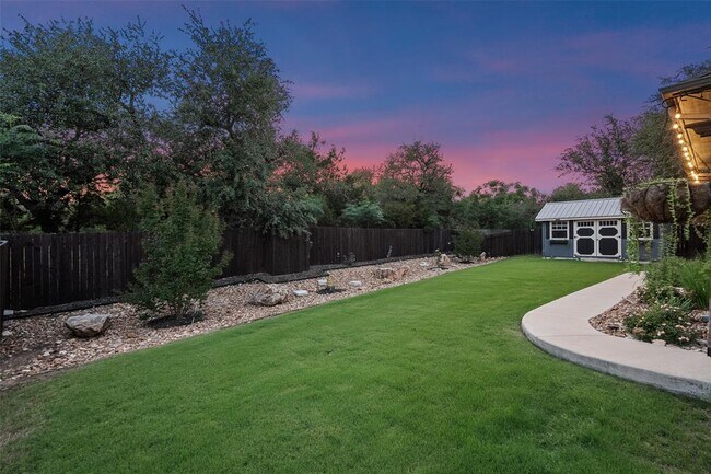 Building Photo - 225 Escarpment Wy