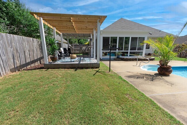 Building Photo - Home for rent in Prattville