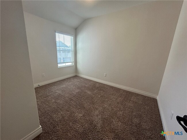 Building Photo - 320 Untermaier St