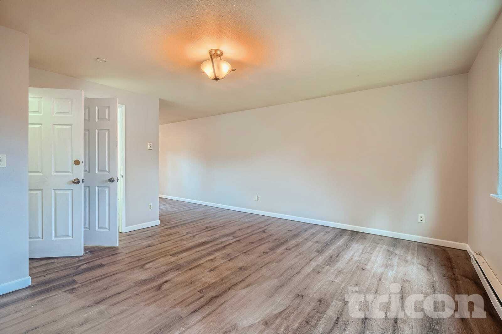 Building Photo - 2914 Forest Rim Ct S