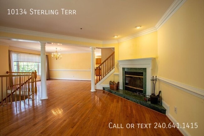 Building Photo - 10134 Sterling Terrace