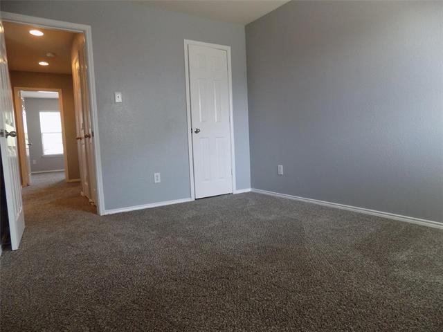 Building Photo - 16905 Thorntree Ct