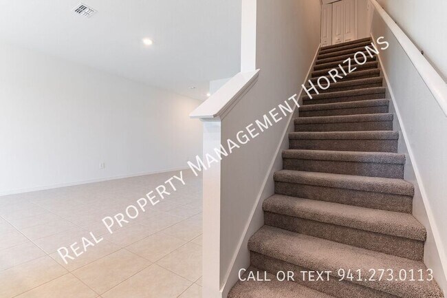 Building Photo - 10931 65th Ter E