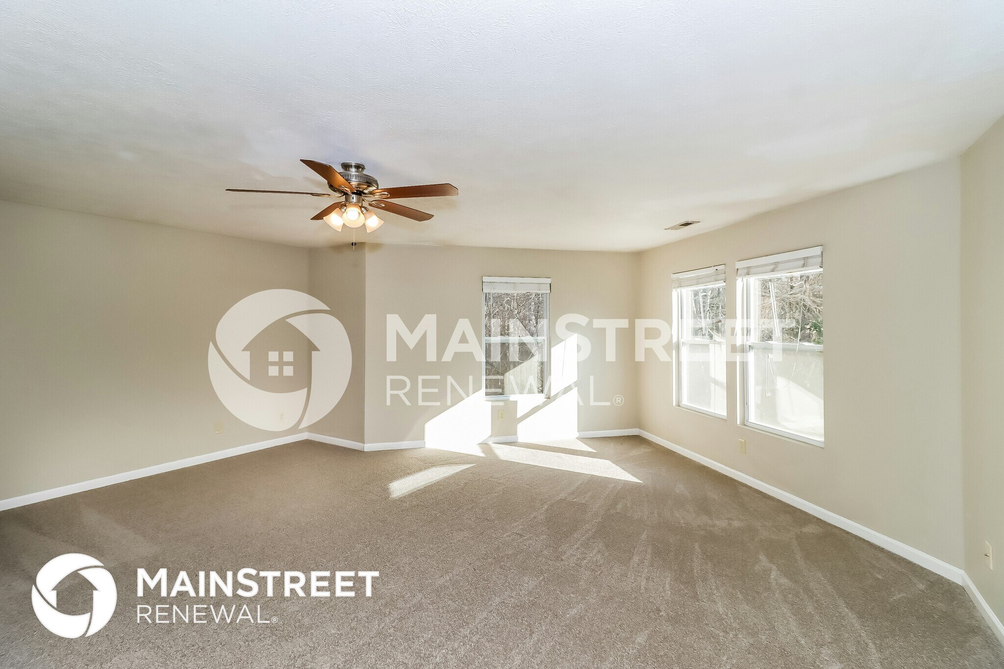 Building Photo - 11104 Northwoods Forest Dr
