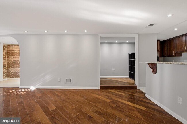 Building Photo - 2117 S St NW