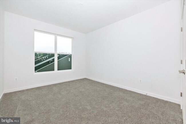 Building Photo - 709 Iron Frg Rd