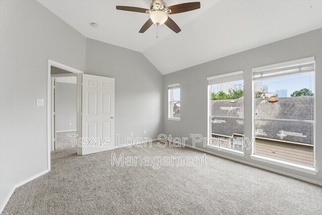 Building Photo - 1507 Sutton St