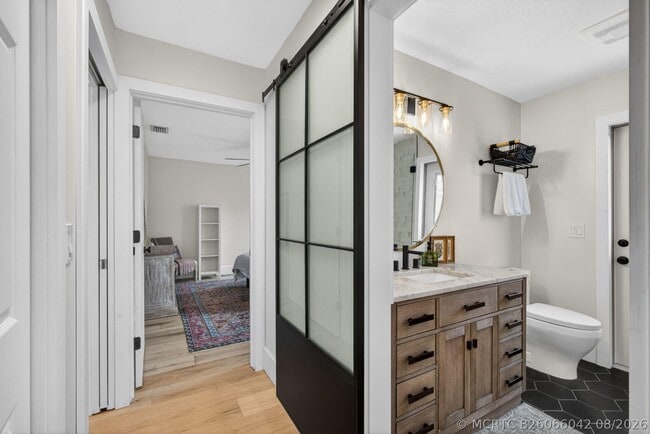 Building Photo - 12897 La Rochelle Cir