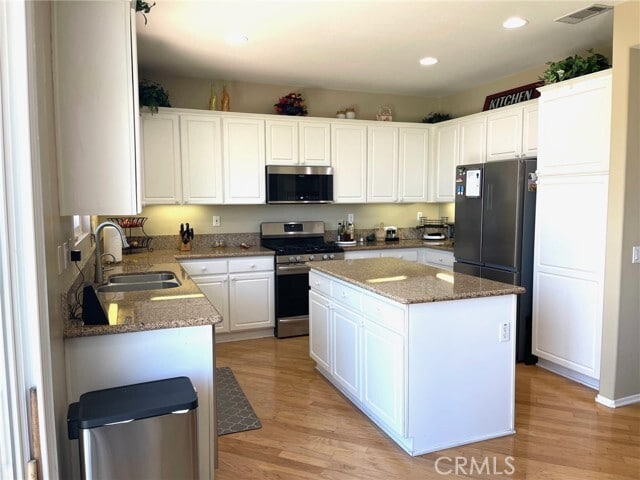 Building Photo - 8835 Fallbrook Way
