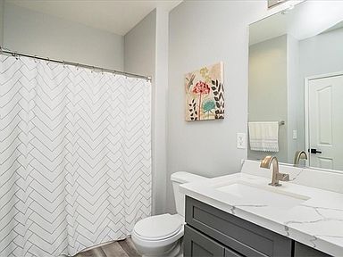 Building Photo - Beautifully REMODELED CONTEMPORARY CORNER ...