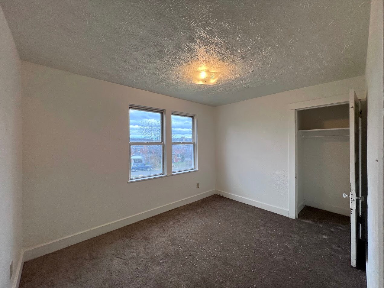 Building Photo - 610 Short St