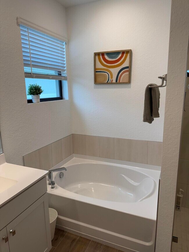 Building Photo - 1653 NE Ocean Dunes Dr