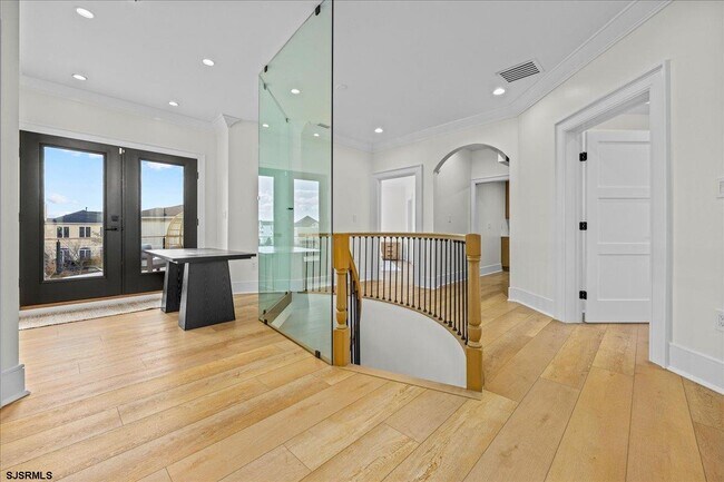 Building Photo - 31 Seaside Ct