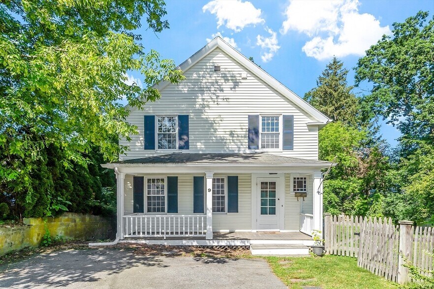 Building Photo - 9 Maple Ct