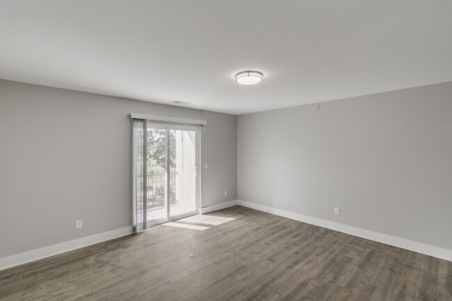 Floorplan - Westlake Place Apartments