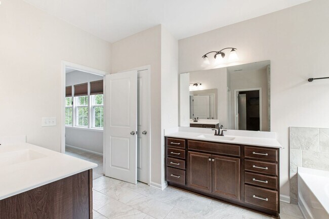 Building Photo - Live Beautifully in This Upgraded 4-Bedroom Home in Apex!