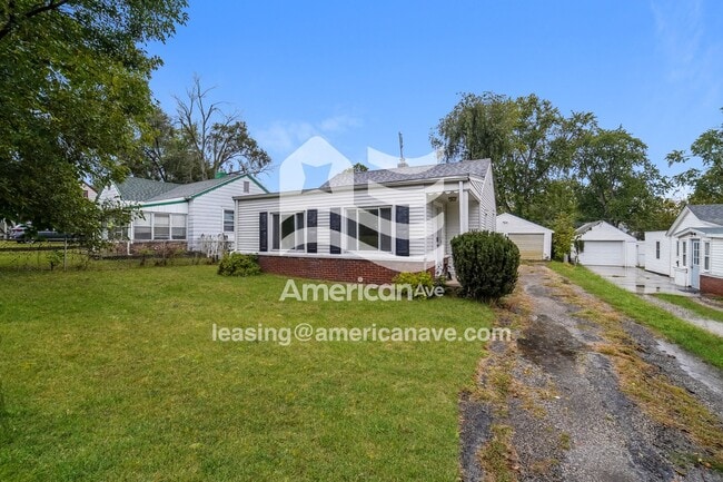 Primary Photo - 3624 N Finnell Ave