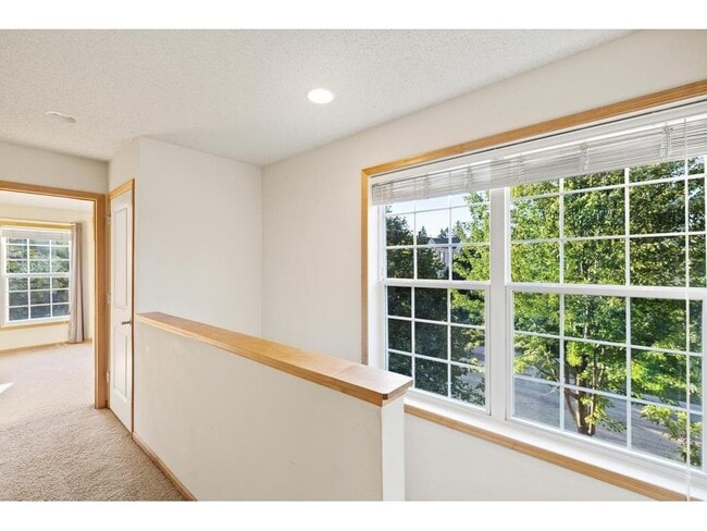 Building Photo - 899 Ledgestone Dr