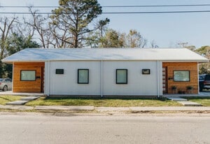 Building Photo - 700 S Saint Antoine St