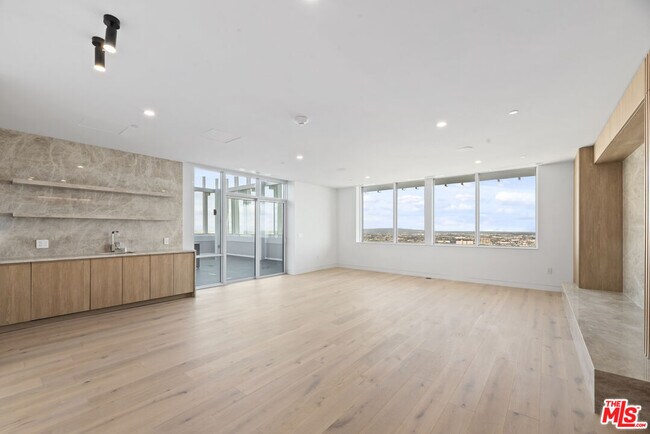 Building Photo - 230 W Olympic Blvd