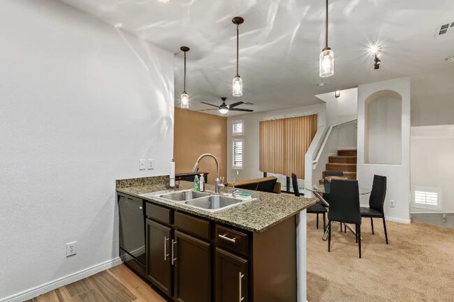 Building Photo - 123 N Washington St