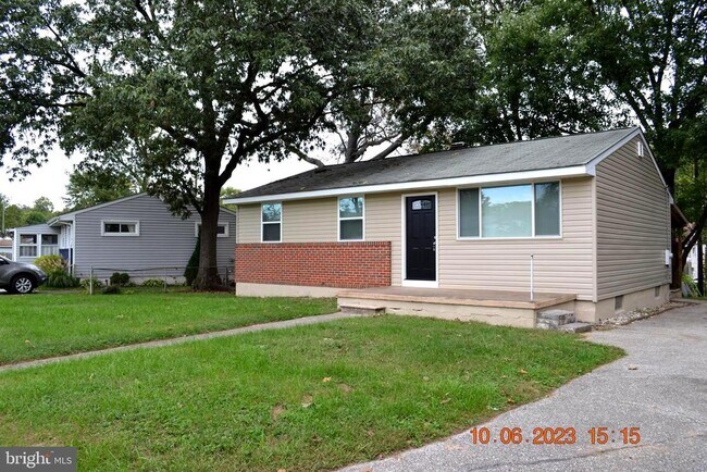 Building Photo - 1407 Gordon Dr