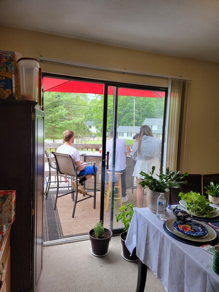 Building Photo - 6322 Ohio St