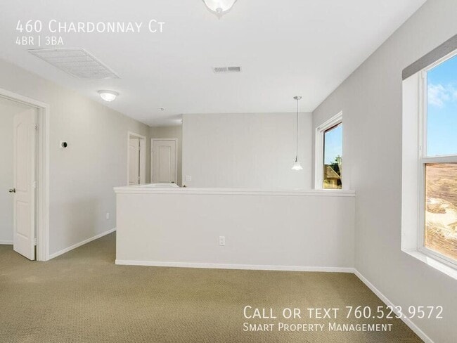Building Photo - 460 Chardonnay Ct