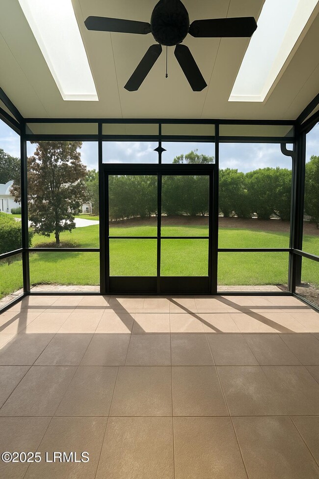 Building Photo - 1 Pomegranate Ln