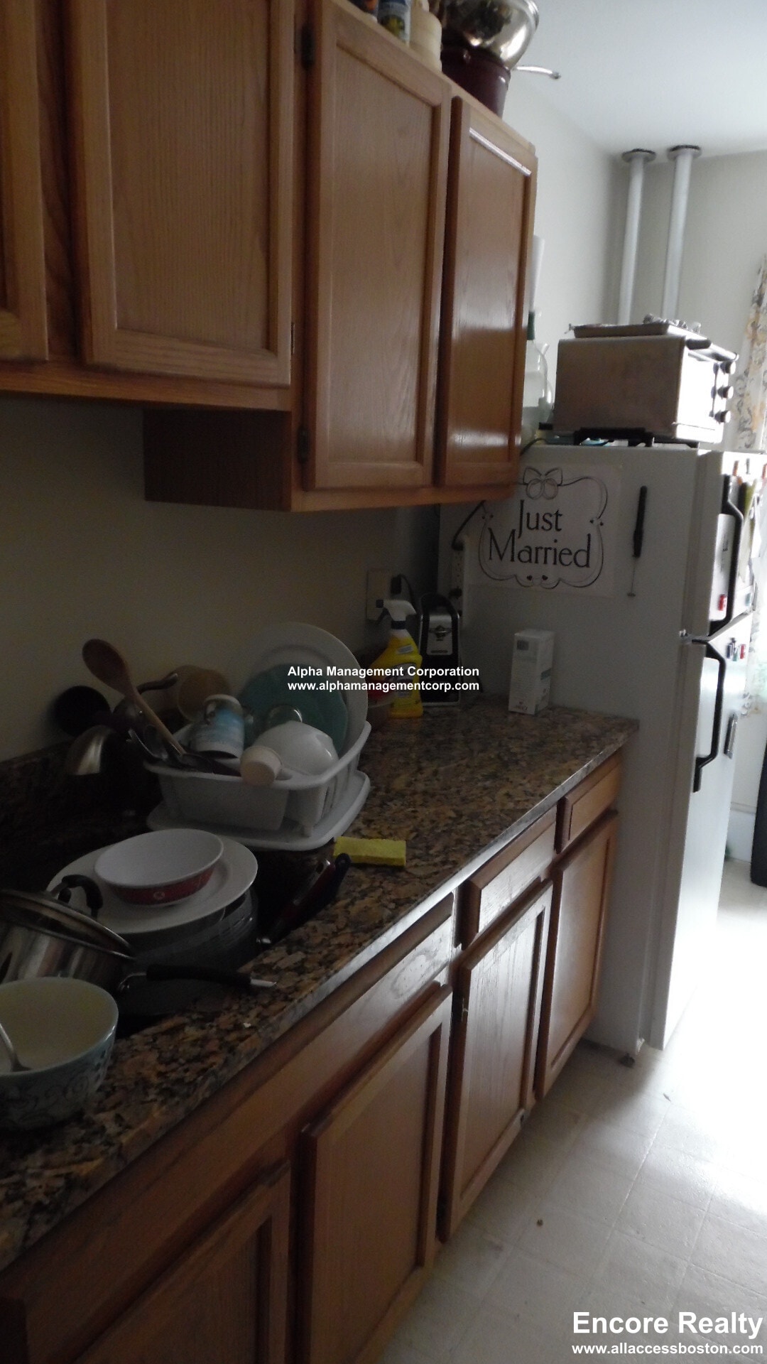 Building Photo - 349 Pleasant St