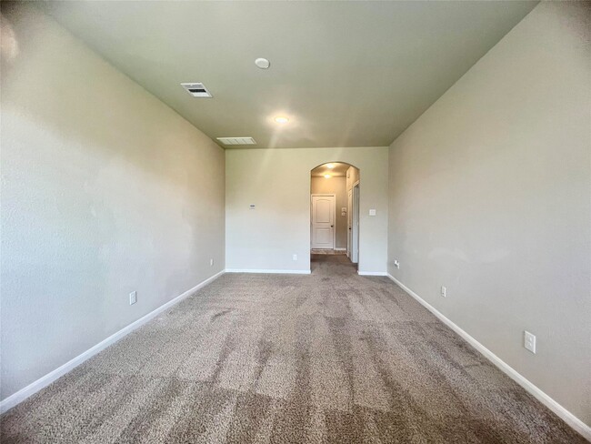 Building Photo - 8758 Laurel Crest Dr