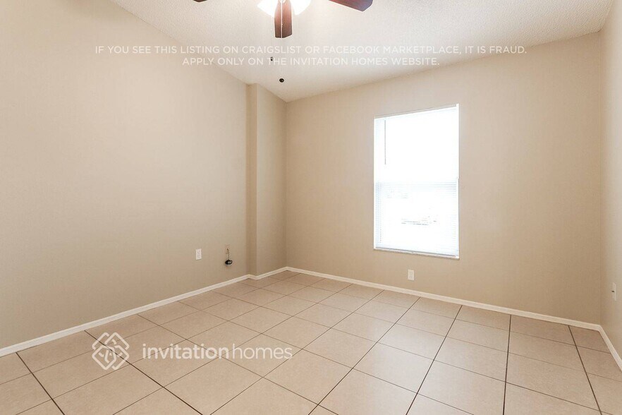 Building Photo - 3834 S Chamberlain Blvd