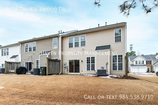 Building Photo - 8616 Thunderwood Dr