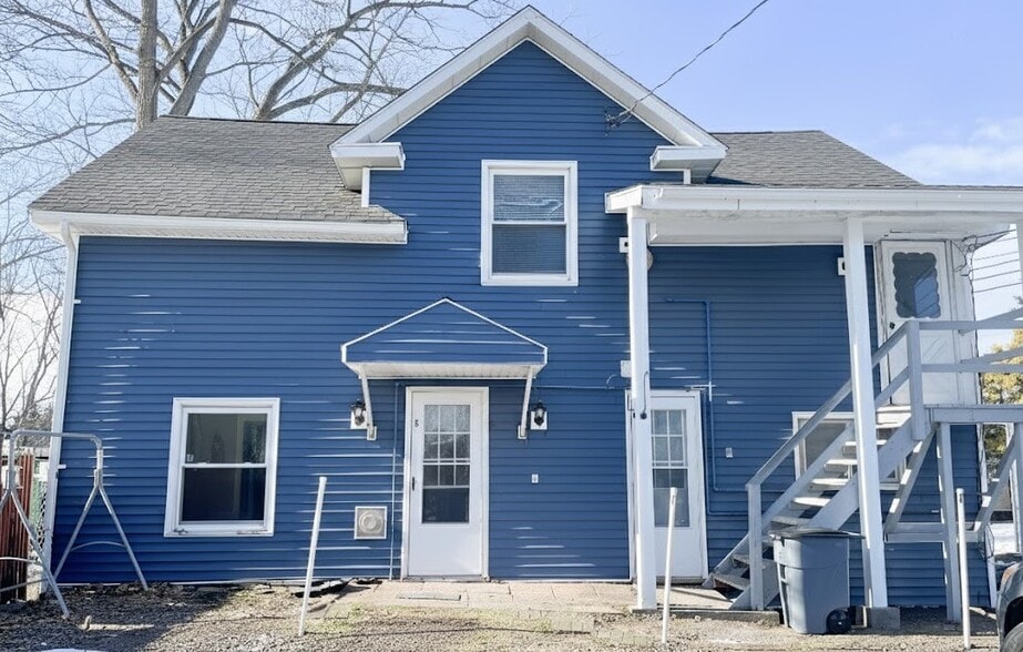 Building Photo - 908 West Ave
