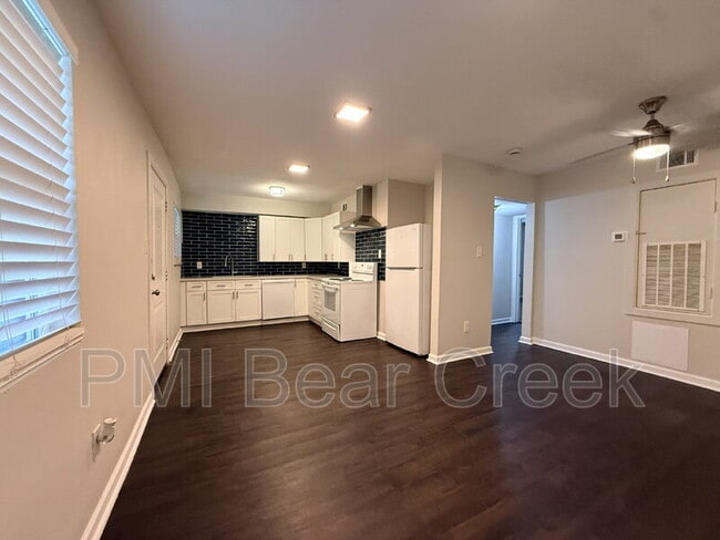 Building Photo - 1824 Thonig Rd