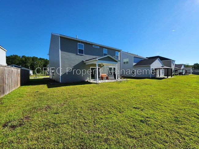 Building Photo - 260 Hyrne Dr