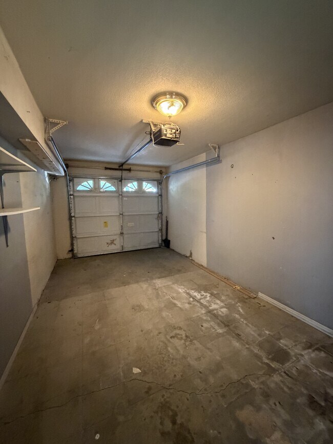 Building Photo - 1746 Mount Olive Dr