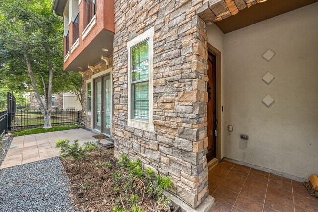 Building Photo - 14540 Vintage Preserve Pkwy